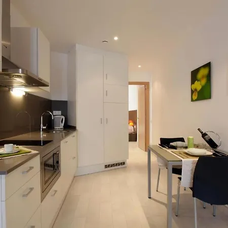 Apartmán Fisa Les Corts *