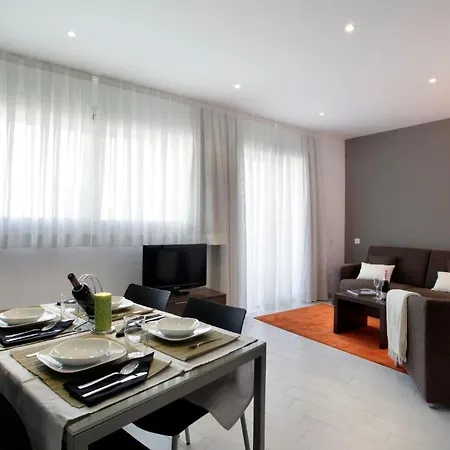 Apartmán Fisa Les Corts Barcelona